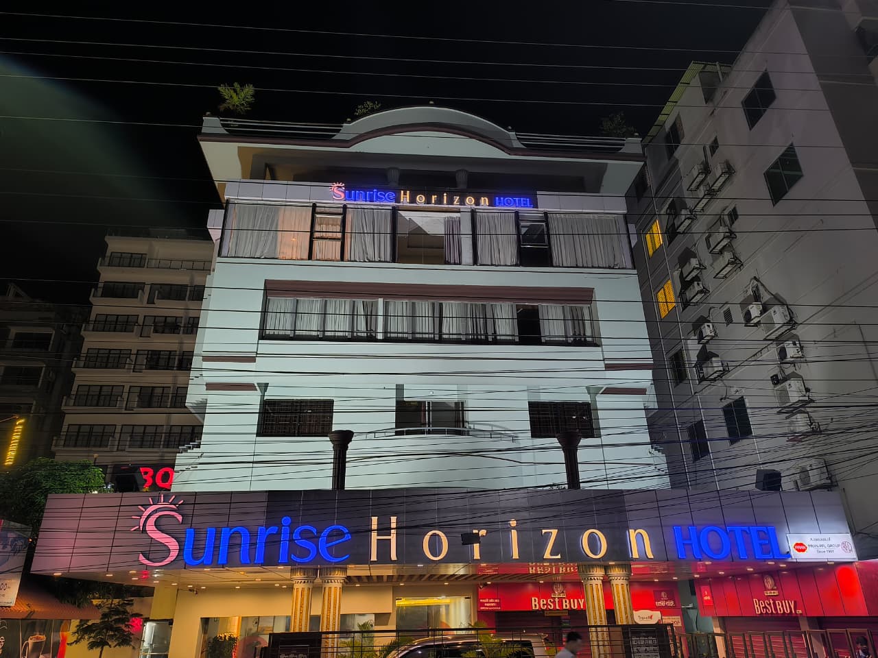 Sunrise Horizon Hotel